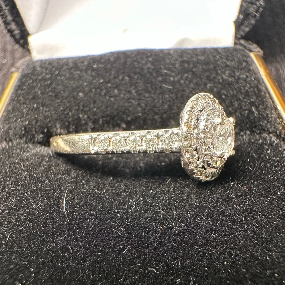 1/2 Ct TW Oval/ Round Diamond Engagement Ring - Picture 3 of 13
